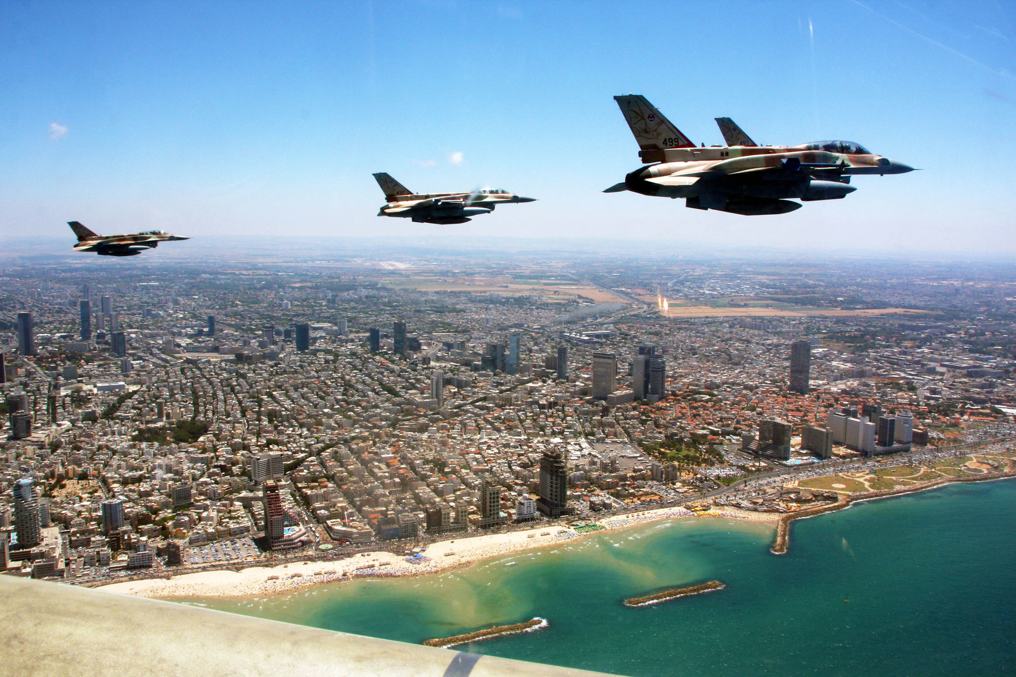 Frontnews - Similar news image