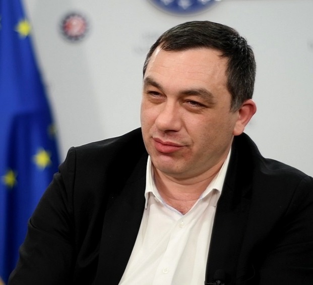 “პატივს ვცემ გიგის და დათოს გადაწყვეტილებას, თუმცა მცდარ გადაწვყეტილებად მიმაჩნია ამ მომენტში ამის გაკეთება”