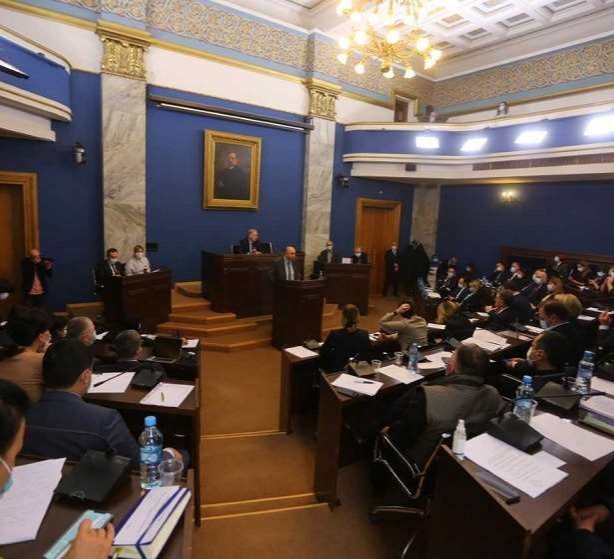 პარლამენტის ხუთმა კომიტეტმა ირაკლი ღარიბაშვილის მთავრობას ნდობა გამოუცხადა