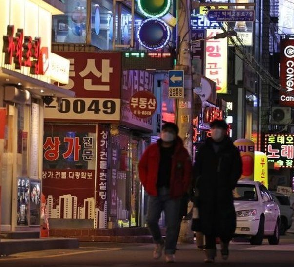 South Korea coronavirus: PM aims for ‘herd immunity by autumn’