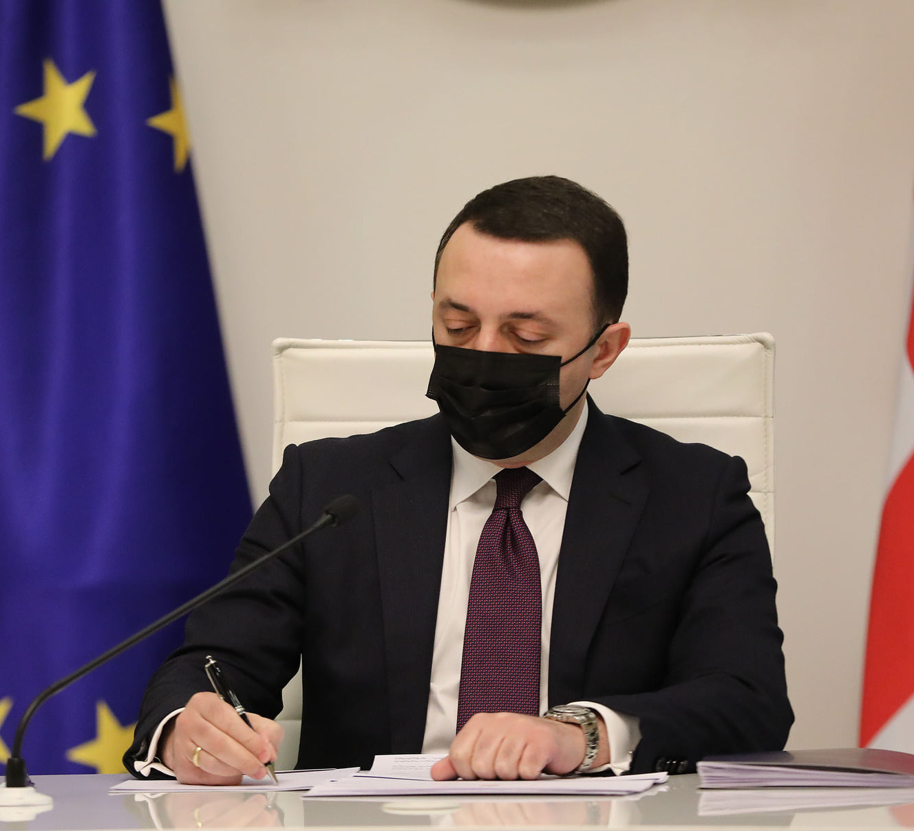 Frontnews - Similar news image