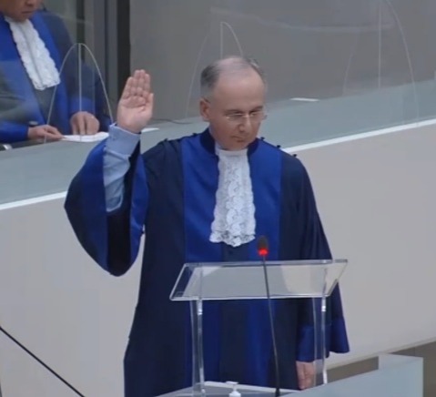 გოჩა ლორთქიფანიძემ ჰააგის სასამართლოში ფიცი დადო