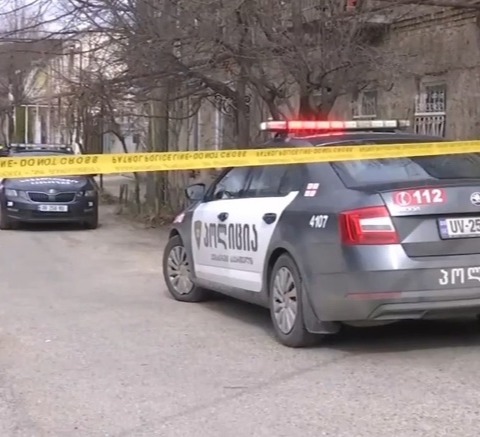 გორში უკანონო ცეცხლსასროლი იარაღი და საბრძოლო მასალა ამოიღეს, დაკავებულია ერთი პირი