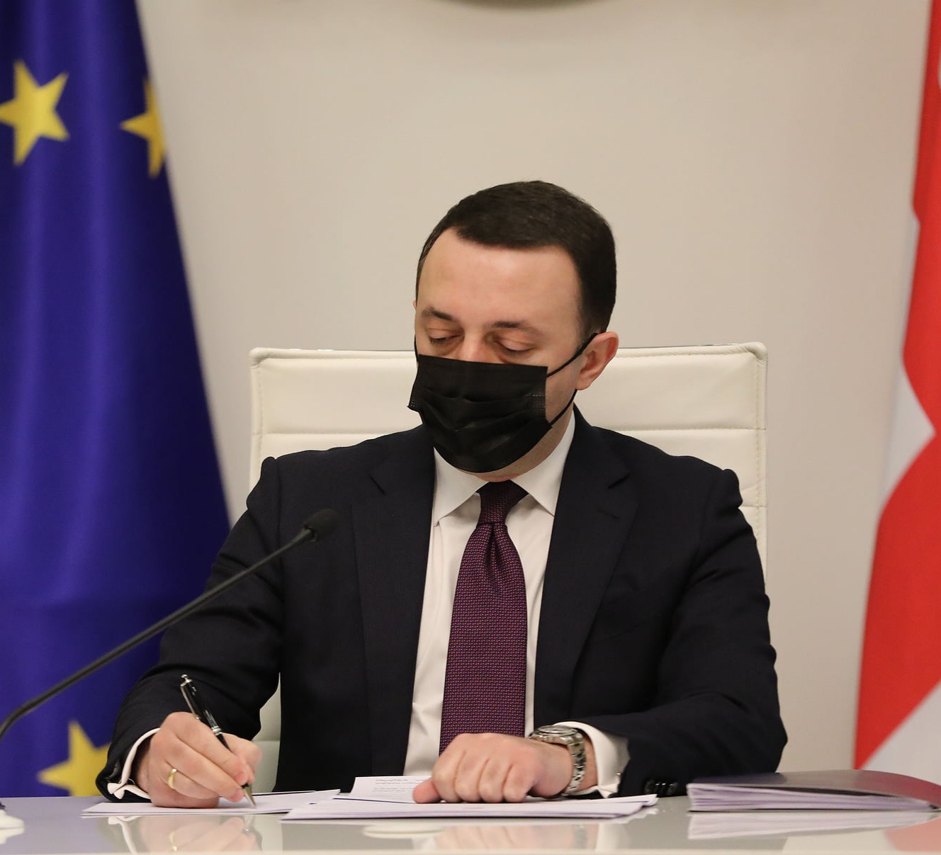 Frontnews - Similar news image