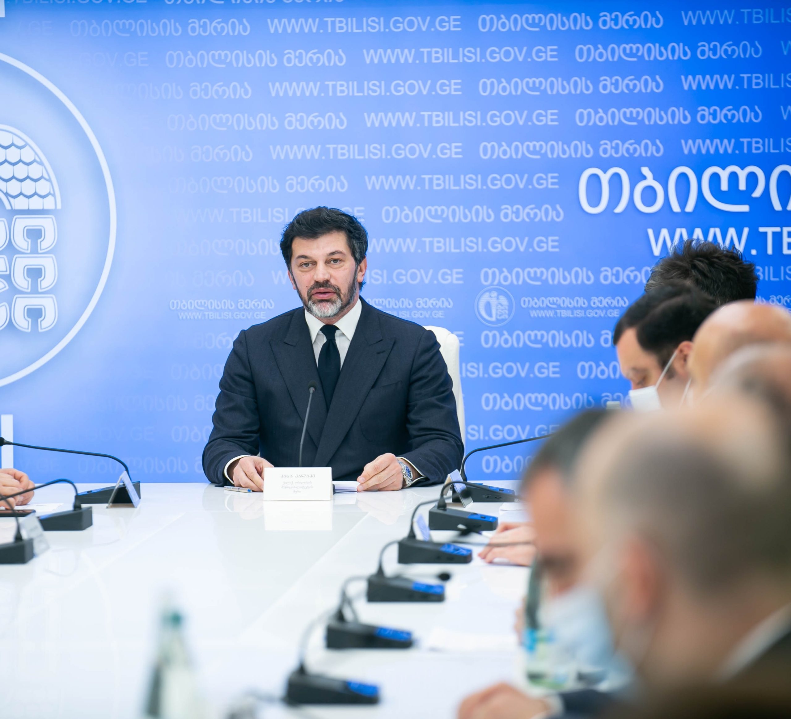 ვაჟა-ფშაველასა და ყაზბეგის გამზირებზე ზონალურ-საათობრივი პარკირების სისტემა ამოქმედდება