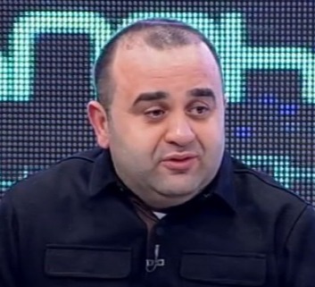 “კახი კავსაძის მდგომარეობა სტაბილურად მძიმეა, ვაგრძელებთ მასთან ერთად მისი სიცოცხლის გადარჩენისთვის ბრძოლას”