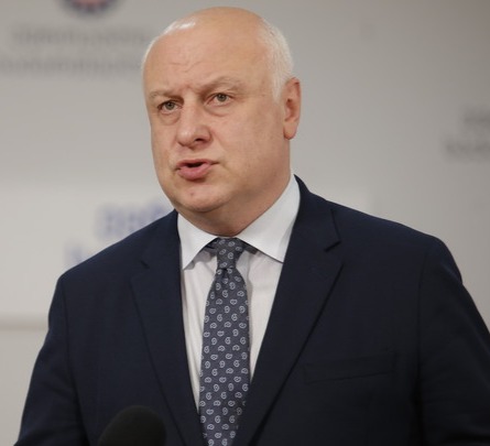 “სასამართლო სისტემაში კლანური მმართველობა უნდა დასრულდეს”