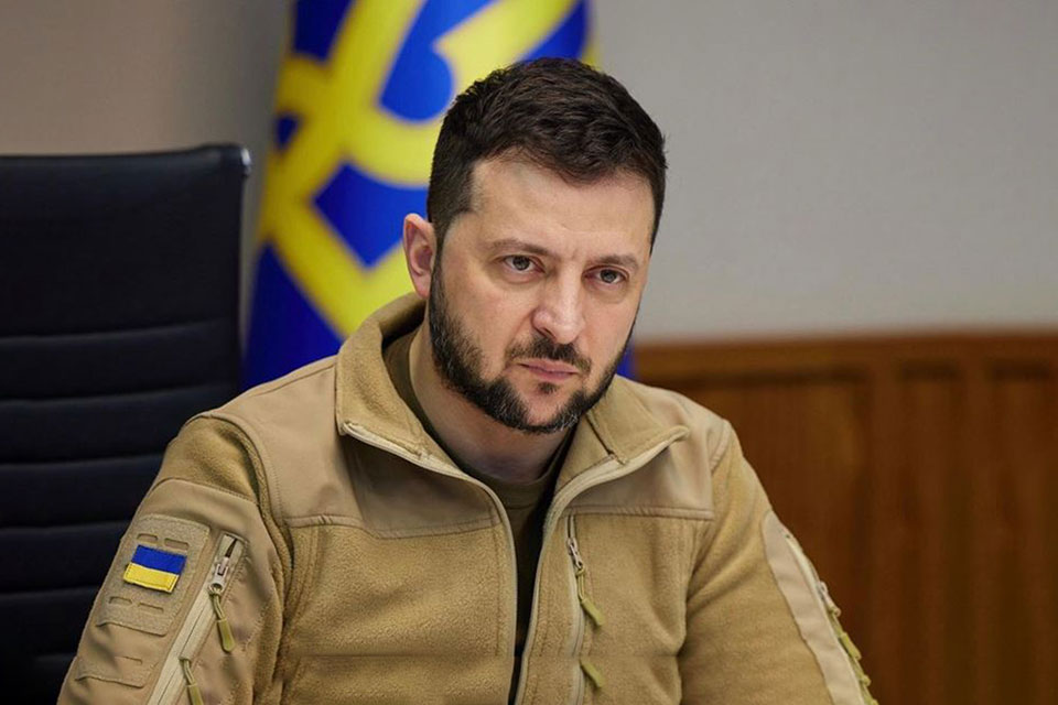 ზელენსკი – უკრაინა აგრძელებს “აზოვსტალიდან“ ხალხის გადასარჩენად მოლაპარაკებებს
