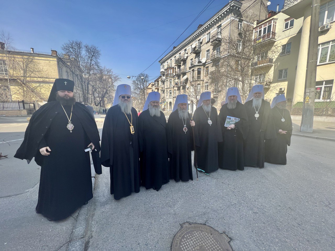 Top clerics at Zelenkyy’s office set to discuss controversies over Pechersk Lavra monastery