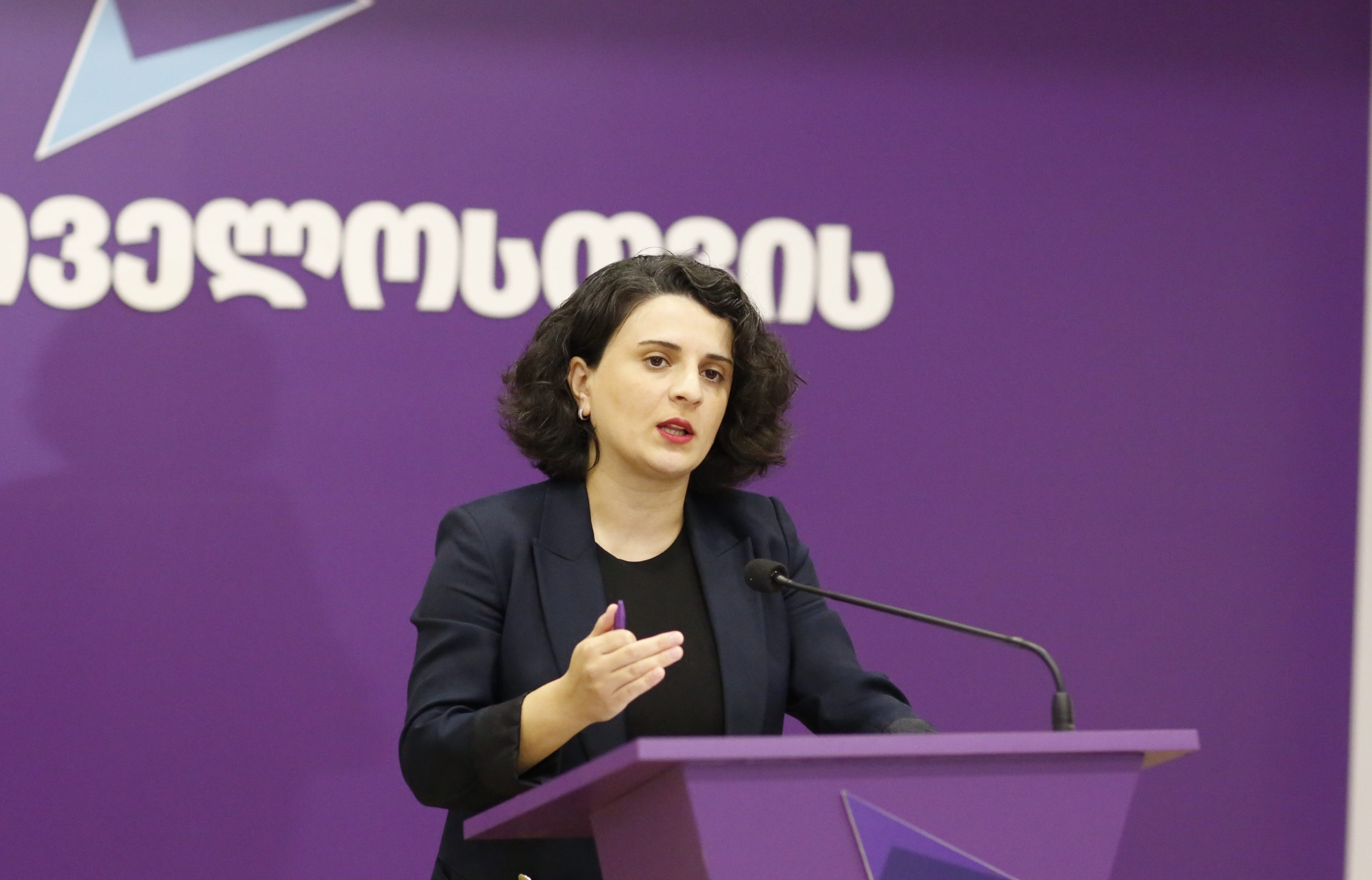 Frontnews - Similar news image