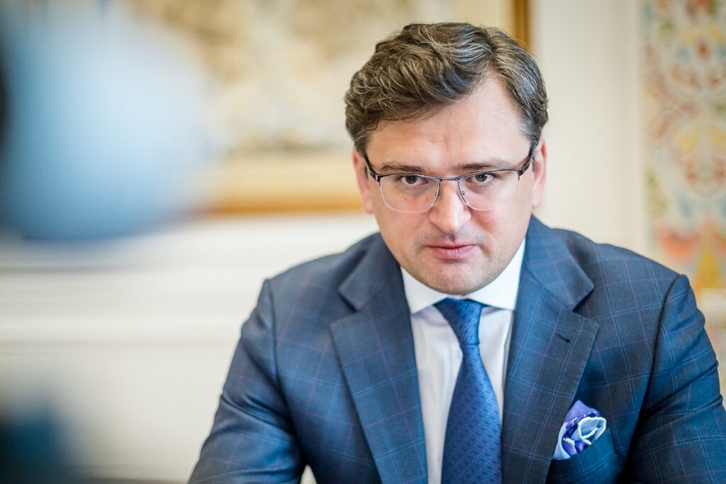 Kuleba says Ukraine won’t accept any alternatives to EU candidate status