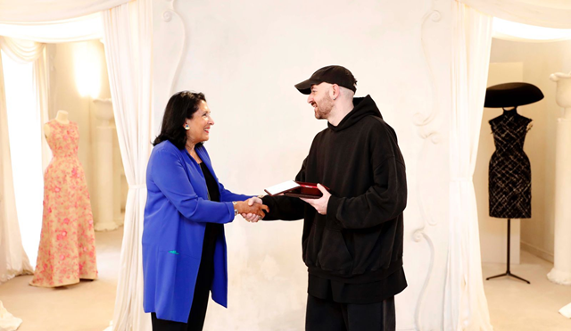 Zurabishvili awards Georgian designer Gvasalia with order of honour