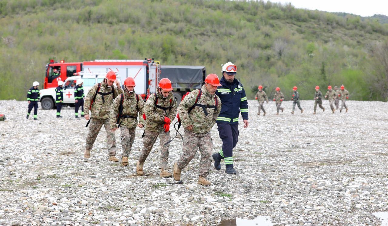 Frontnews - Similar news image