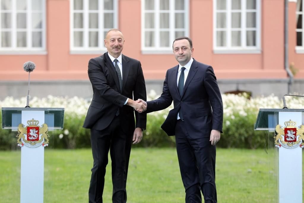 Frontnews - Similar news image