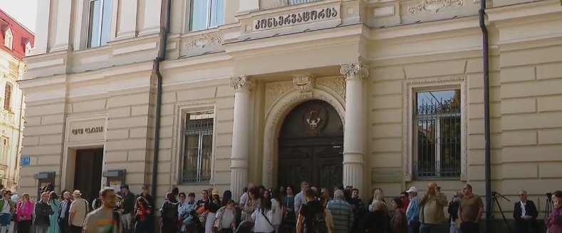 Art figures, students, lecturers protest Culture Ministry policies at Tbilisi State Conservatory