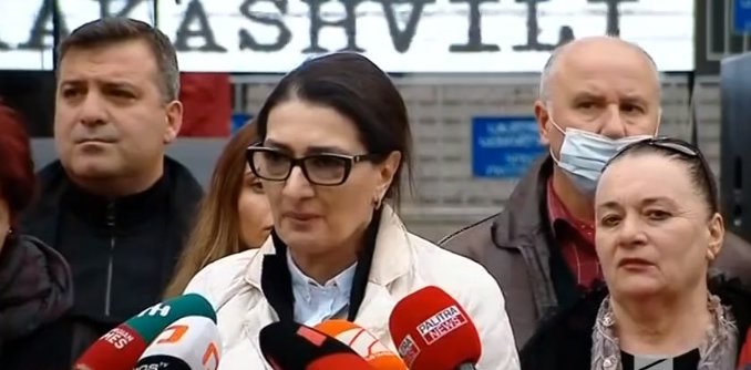 რუსთაველზე მიხეილ სააკაშვილის მხარდამჭერი აქცია იმართება