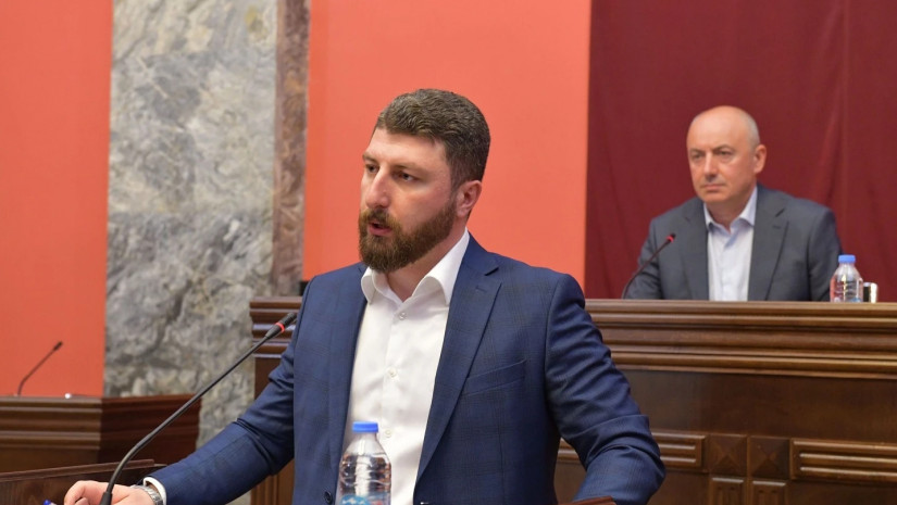 არჩილ გორდულაძე – მიმდინარეობს პირდაპირ ბინძური პროვოკაციები ამ საკითხთან დაკავშირებით და ძალიან ბინძურად, ამორალურად იყენებენ ამ საკითხს