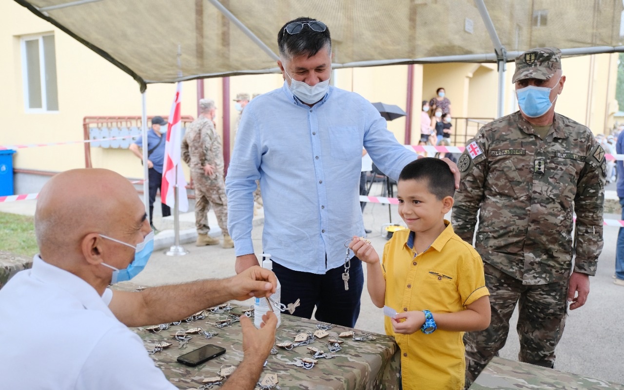 ვარკეთილის შემდეგ სამხედროებს ბინები ქალაქ გორში გადაეცათ