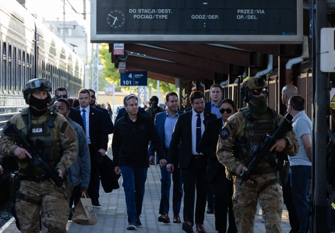 Frontnews - Similar news image