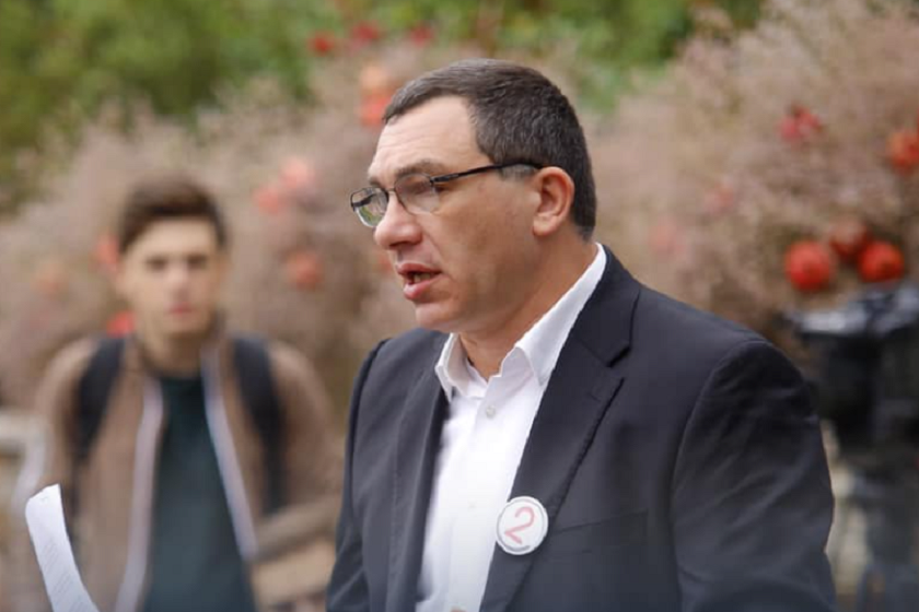 გიგა ბოკერია – ეს ნიშნავს იმას, რომ გაჩერებული საათი დღეში ორჯერ სწორ დროს აჩვენებს