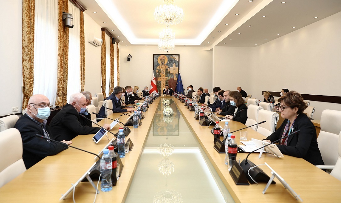 წინასაარჩევნო პერიოდში სააგიტაციო მასალის განთავსების საკითხის მოწესრიგების მიზნით პარლამენტში საკანონმდებლო პაკეტის განხილვა დაიწყება