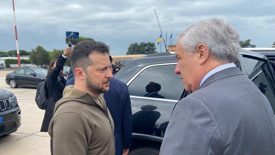 “მნიშვნელოვანი ვიზიტი უკრაინის გამარჯვებისთვის” – ზელენსკი რომში ჩავიდა