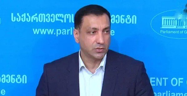 Gov’t inaction towards increased flow of Russia “equivalent to a crime” – UNM MP