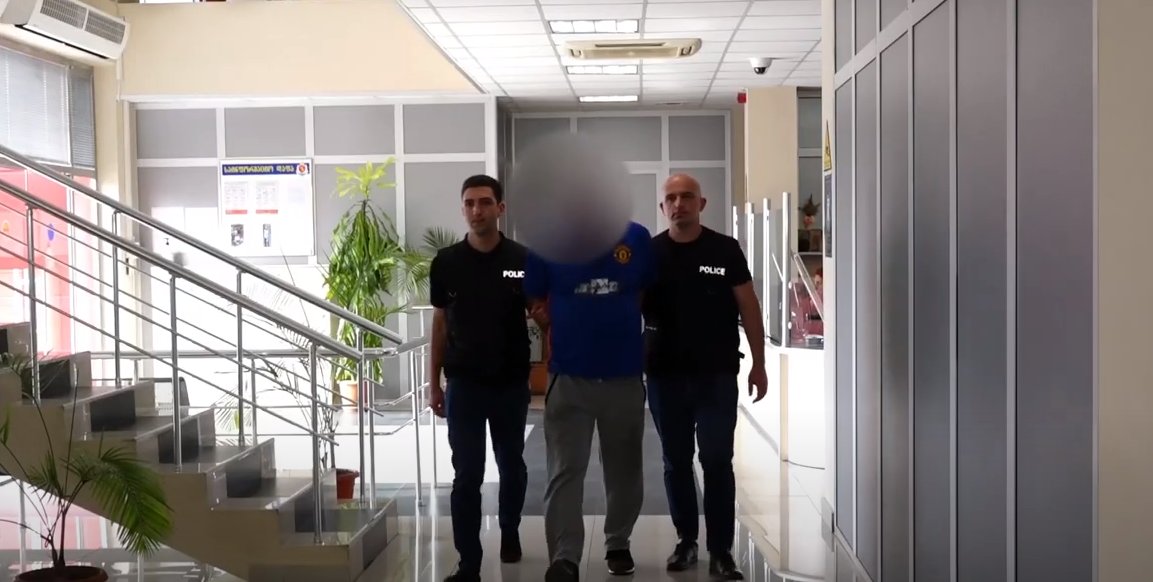 ხაშურის მუნიციპალიტეტში მომხდარი მკვლელობის საქმის გამოძიების ფარგლებში ერთი პირი დააკავეს