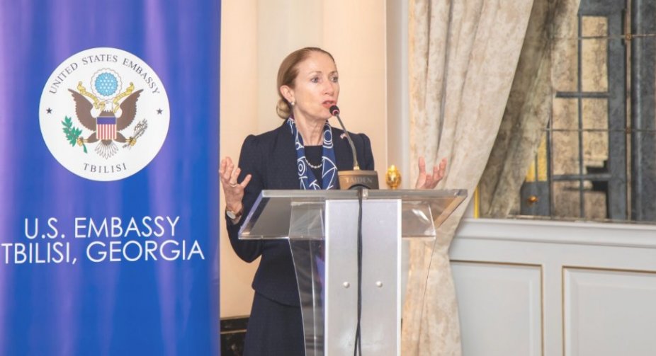 Georgia doesn’t need to increase dependence on Moscow – US ambassador on Russia’s lifting travel, visa restrictions with Georgia