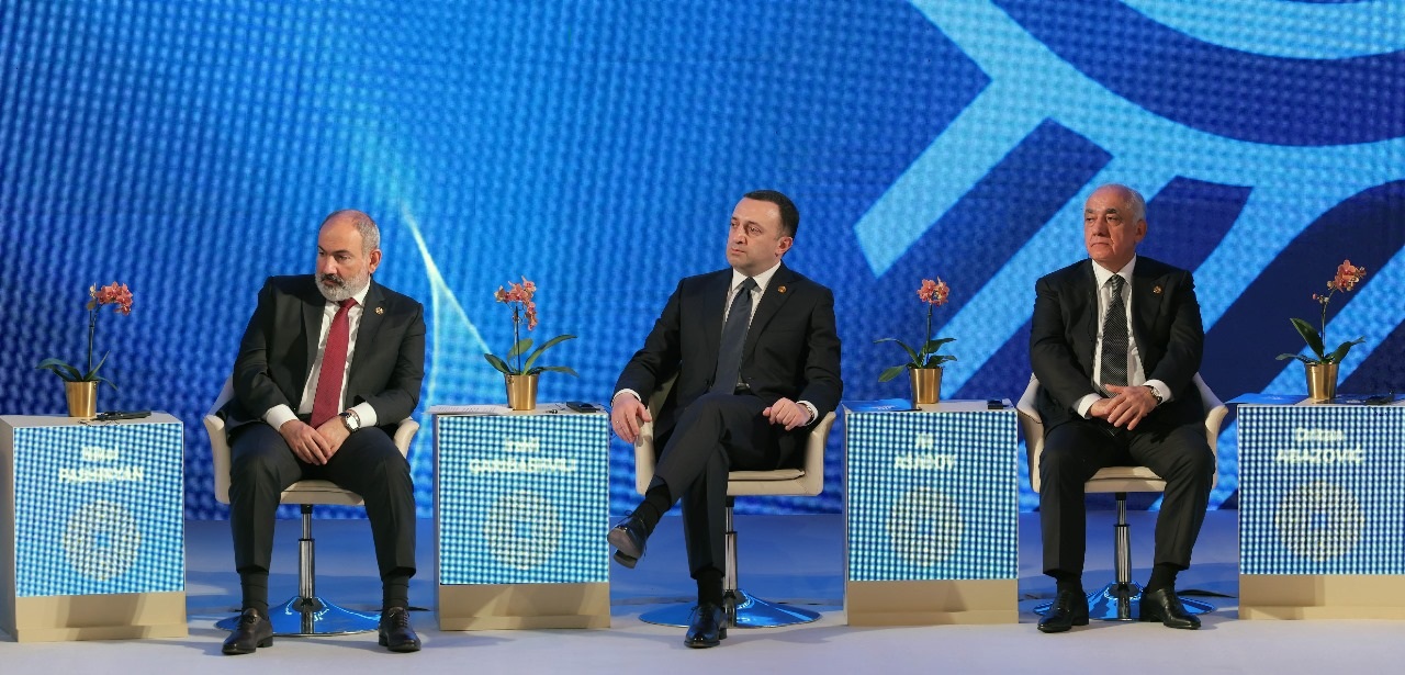 Frontnews - Similar news image