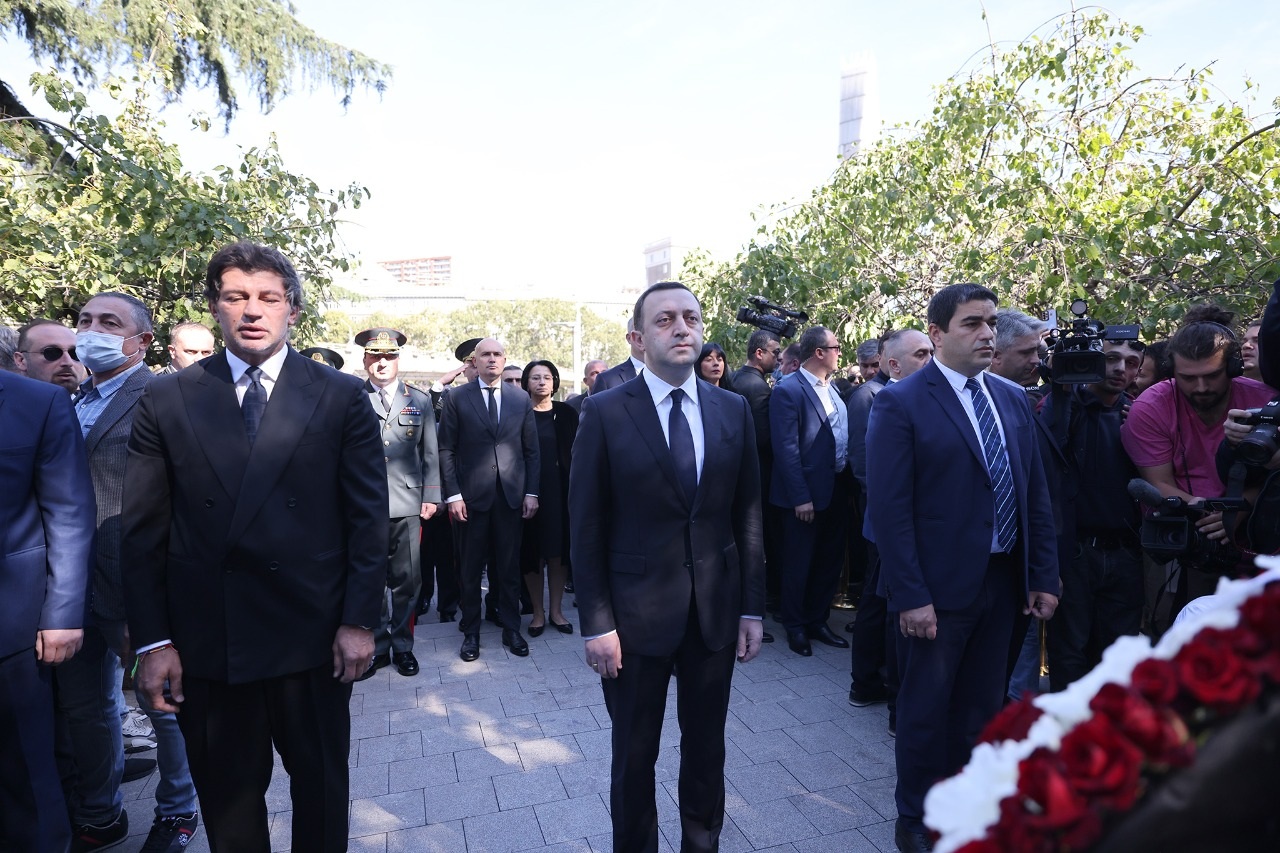 Frontnews - Similar news image