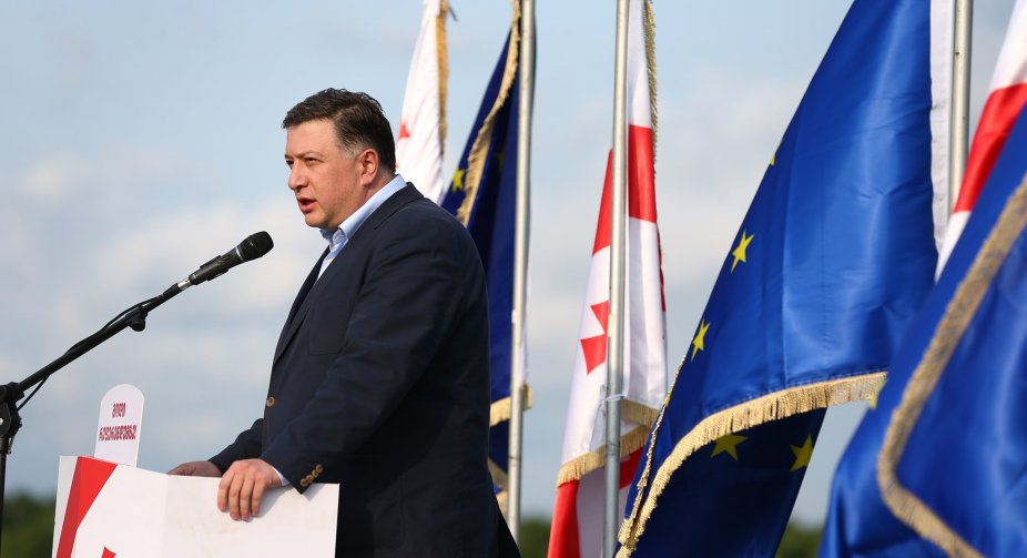 გიგი უგულავა – ბიძინა ივანიშვილი ვითომ გაიწია და ორი ერთმანეთზე უფრო უარესი, დაუბალანსებელი გიჟი დატოვა