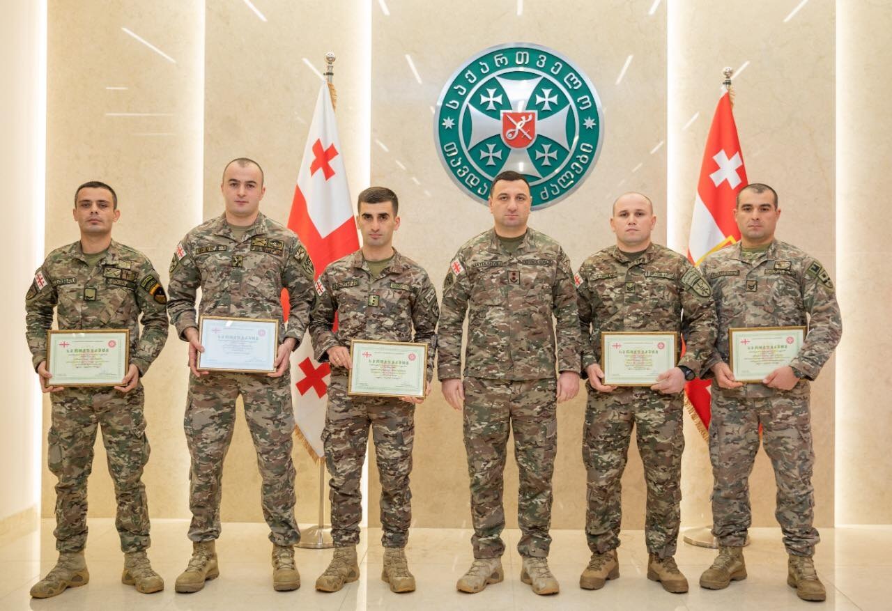 თავდაცვის ძალებში საუკეთესო ჯარისკაცები დააჯილდოვეს
