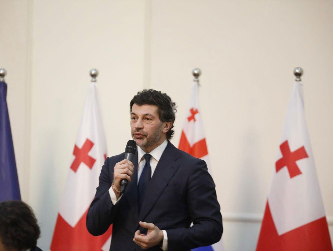 Frontnews - Similar news image