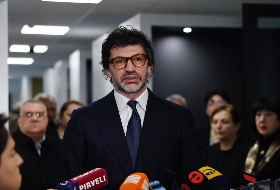 Frontnews - Similar news image