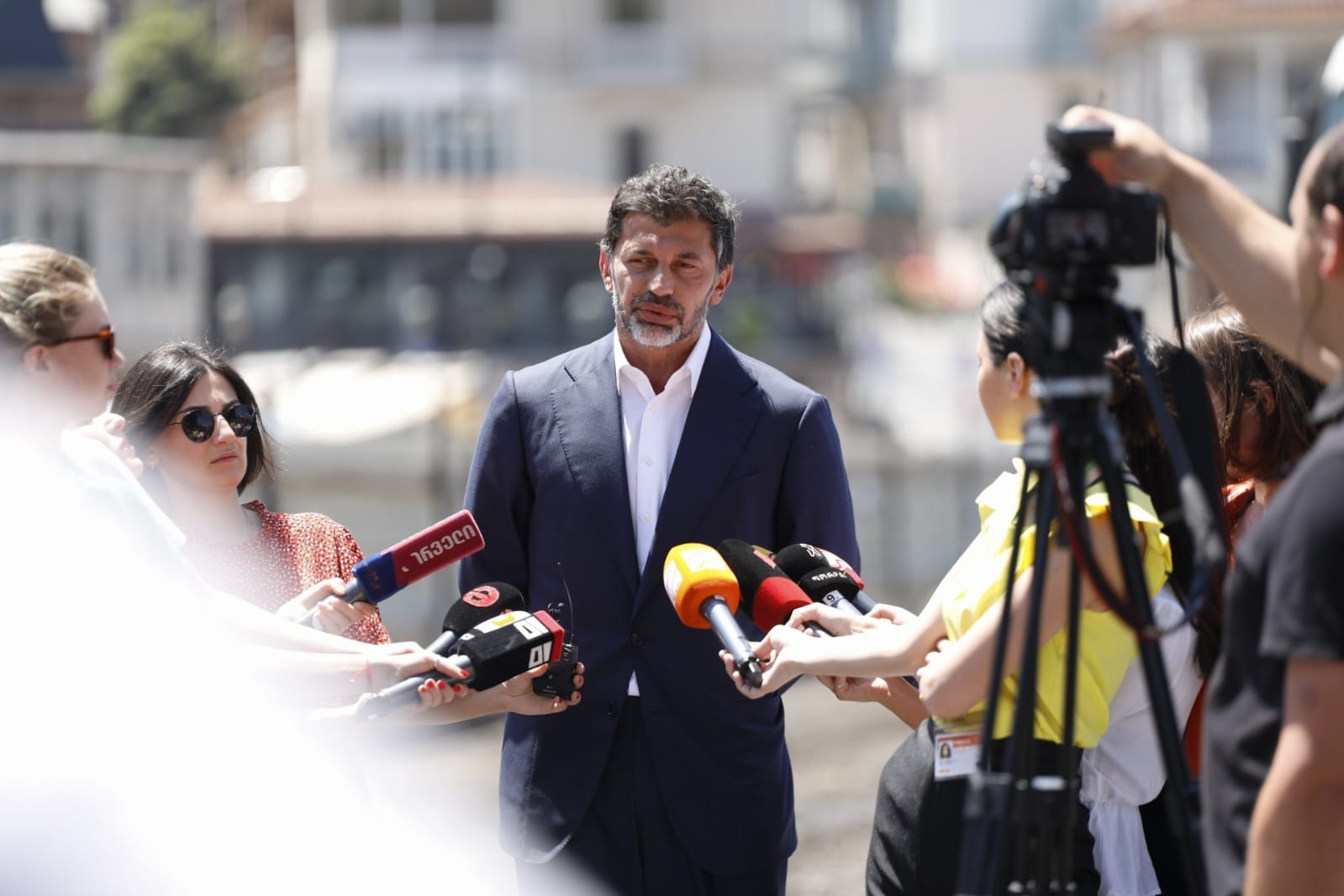 Frontnews - Similar news image