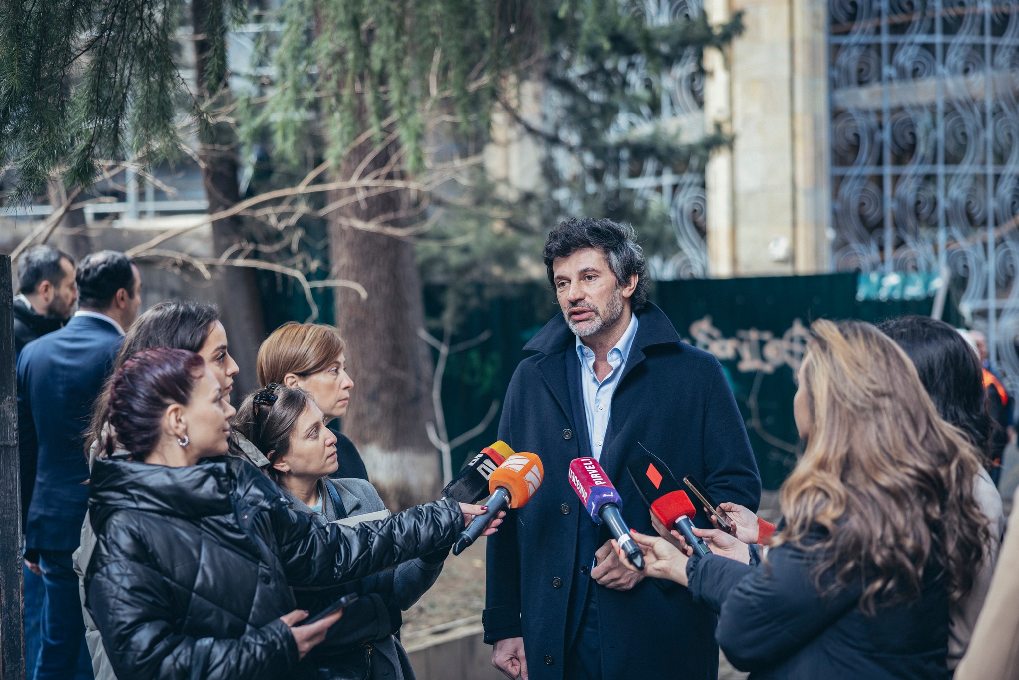 Frontnews - Similar news image
