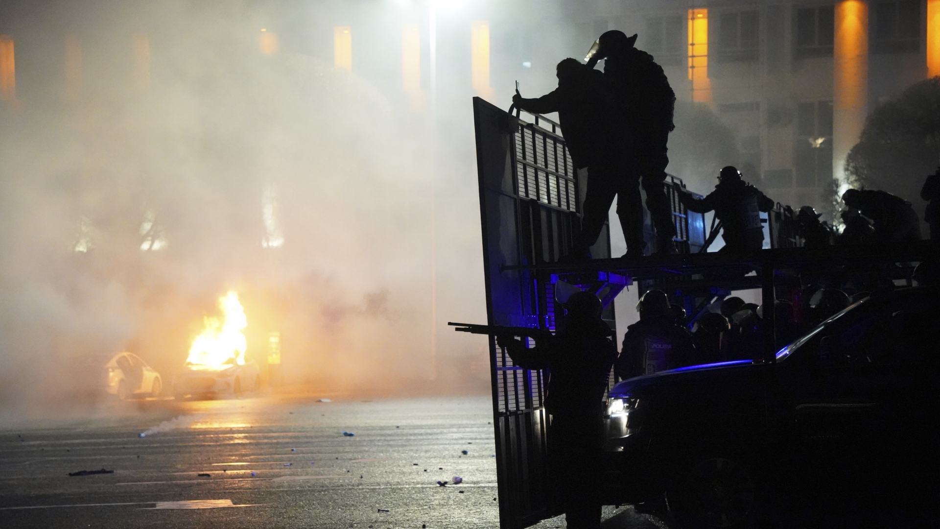 Kazakh gov’t calls Russia for help amid massive protests