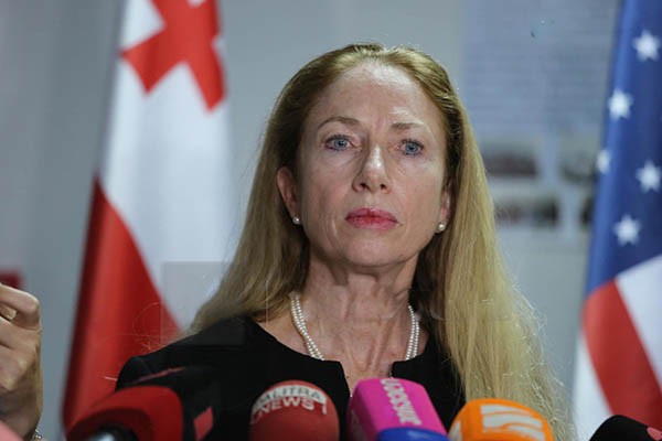Frontnews - Similar news image