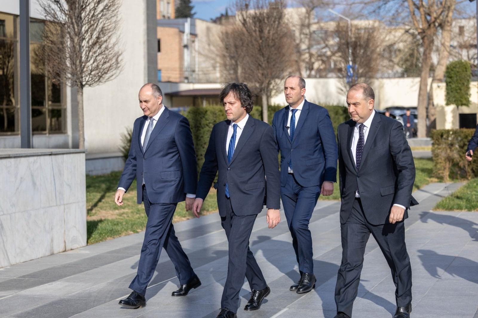 Frontnews - Similar news image