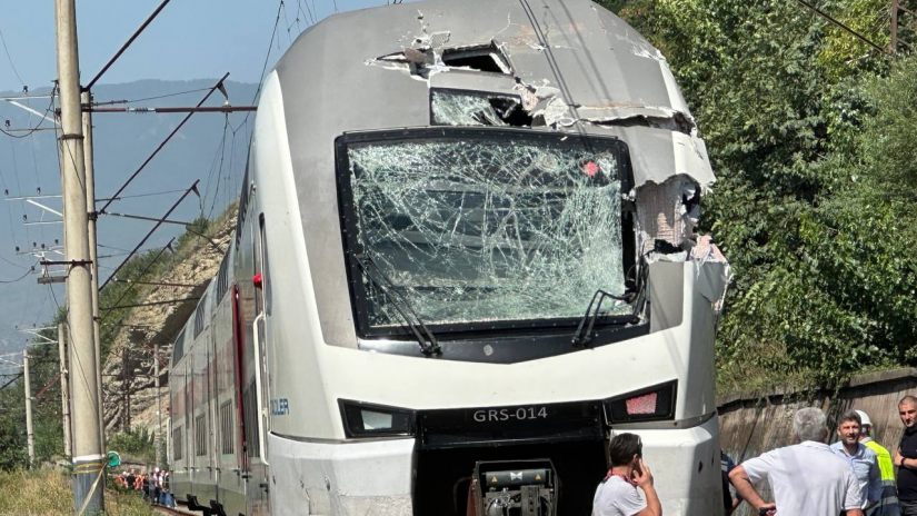 Train collision in Tbilisi kills two railway employees