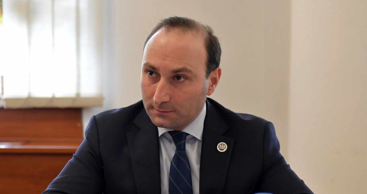Ruling party MP assures immunity of anti-corruption bureau head in controversial bill