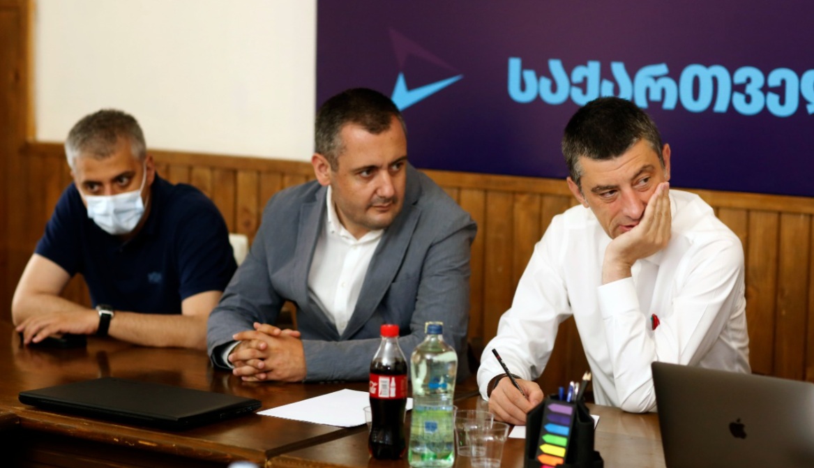 Frontnews - Similar news image