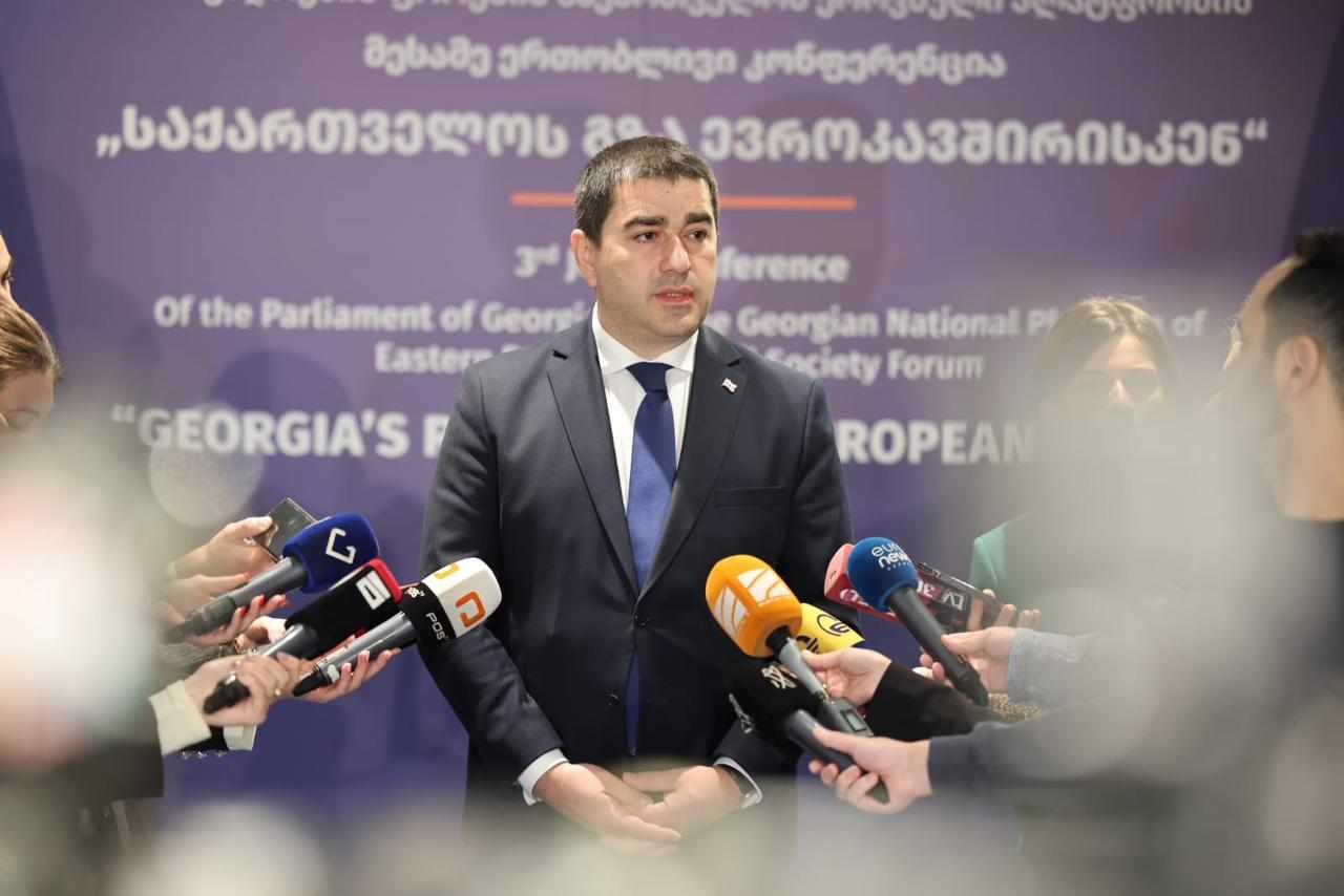 Frontnews - Similar news image