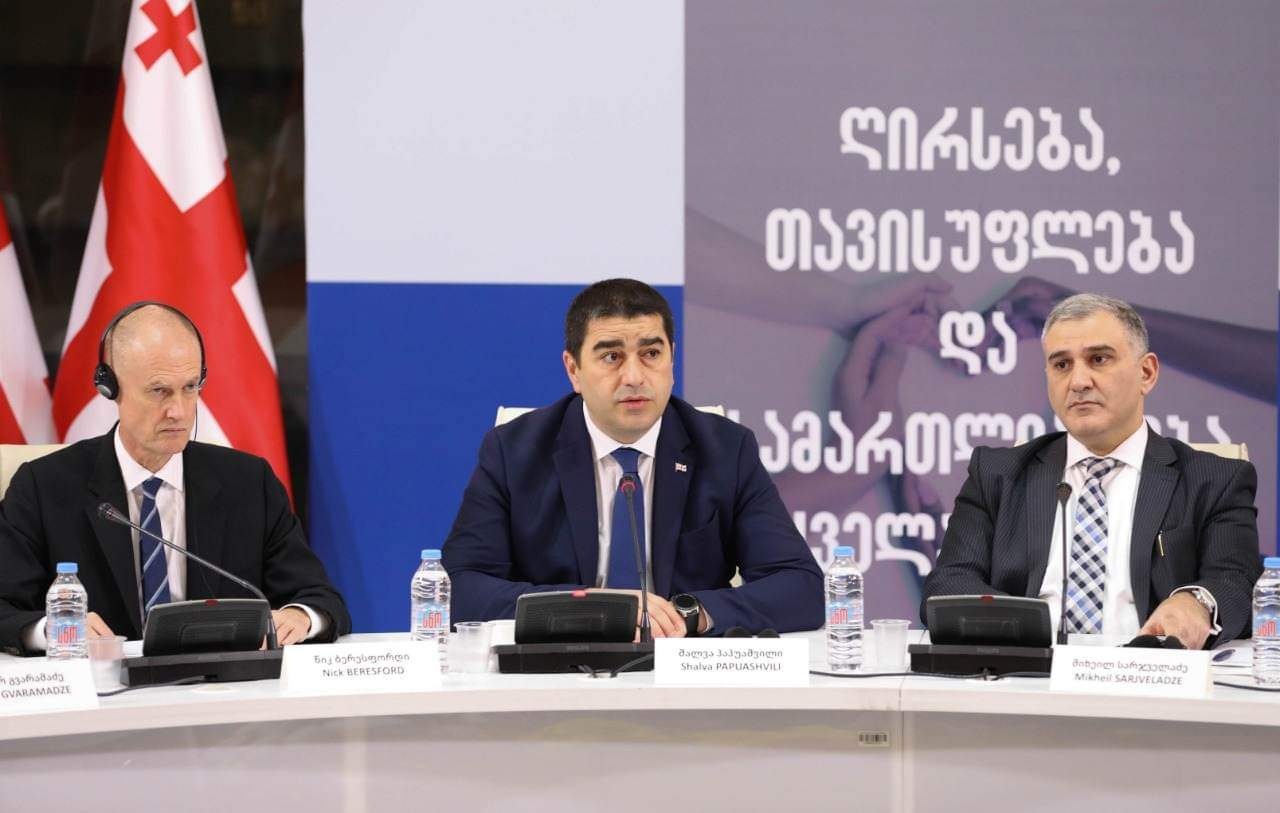 Frontnews - Similar news image
