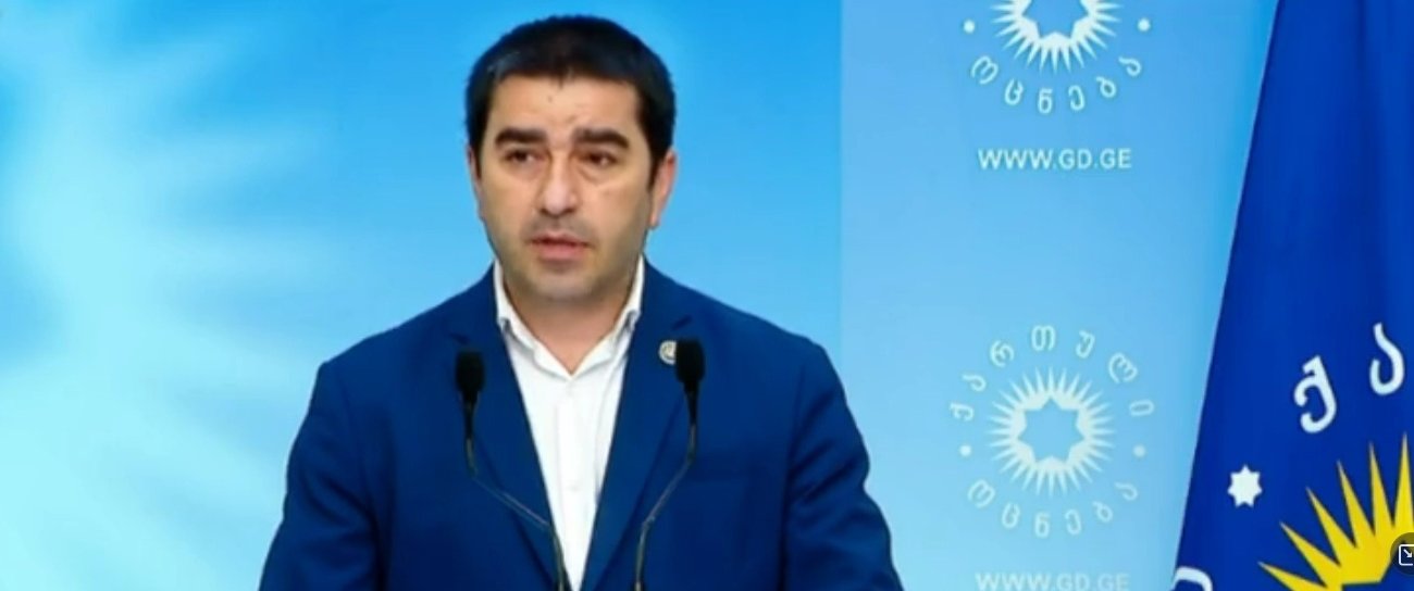 შალვა პაპუაშვილი – ჩვენი კვლევის თანახმად, კახა კალაძეს 66,2% უჭერს მხარს, ნიკანორ მელიას – 33,8%