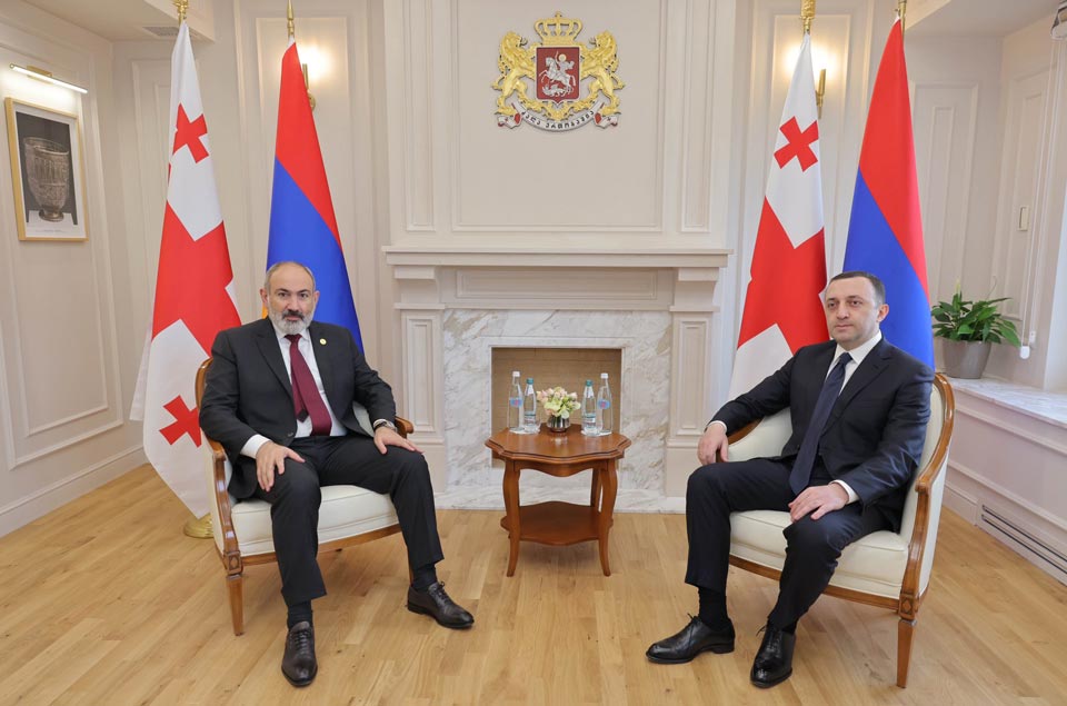 Frontnews - Similar news image