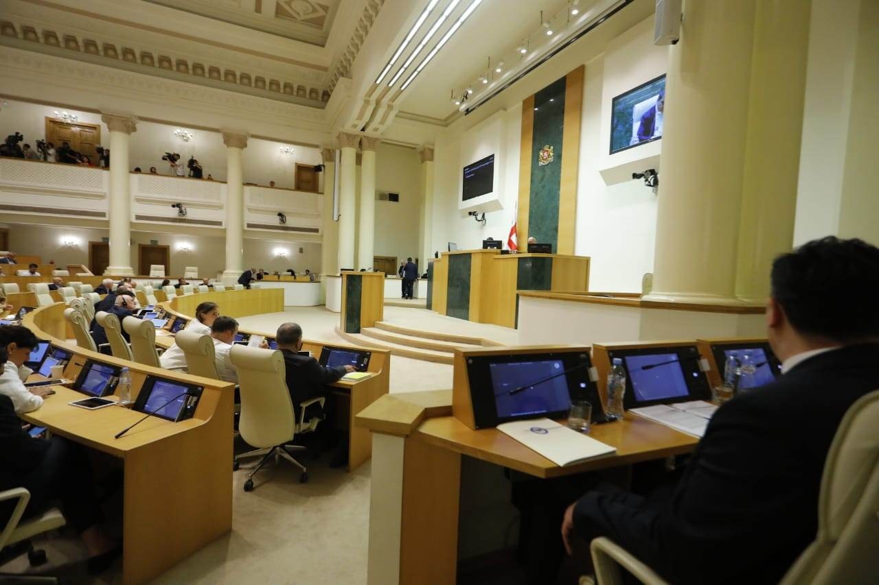 Frontnews - Similar news image
