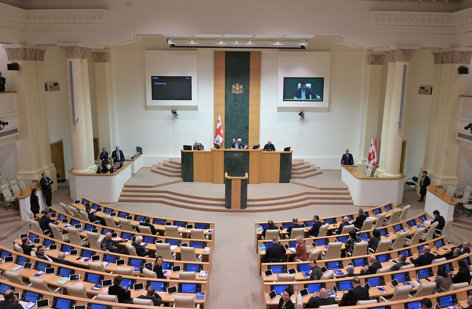 Frontnews - Similar news image