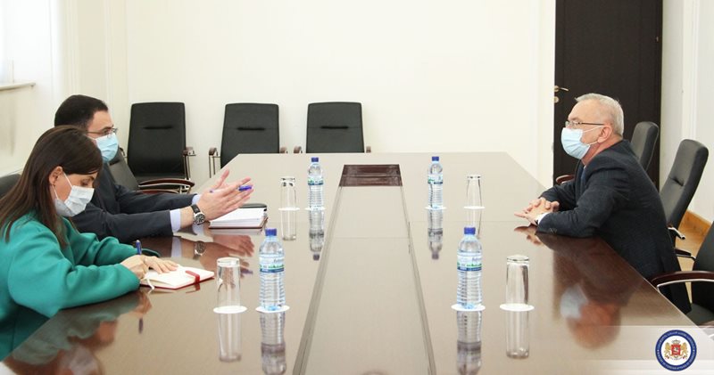 Frontnews - Similar news image